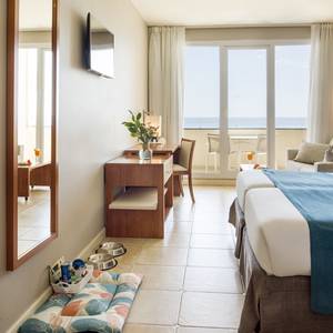 Haustierfreundliches zimmer mit meerblick Hotel ILUNION Fuengirola